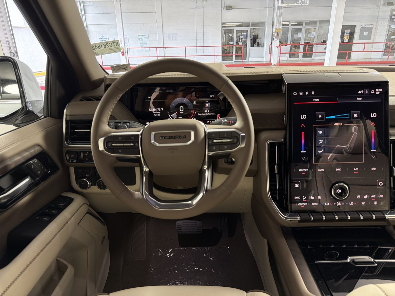 New 2026 GMC Yukon XL Denali AWD/4WD image 16