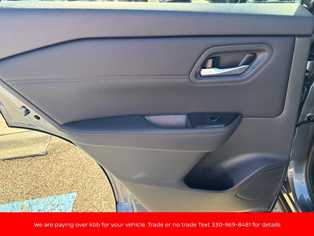 New 2027 Nissan Rogue Dark Armor AWD/4WD image 41