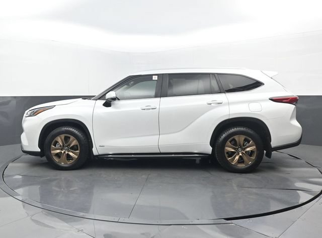 Used 2023 Toyota Highlander Bronze Edition AWD/4WD image 24
