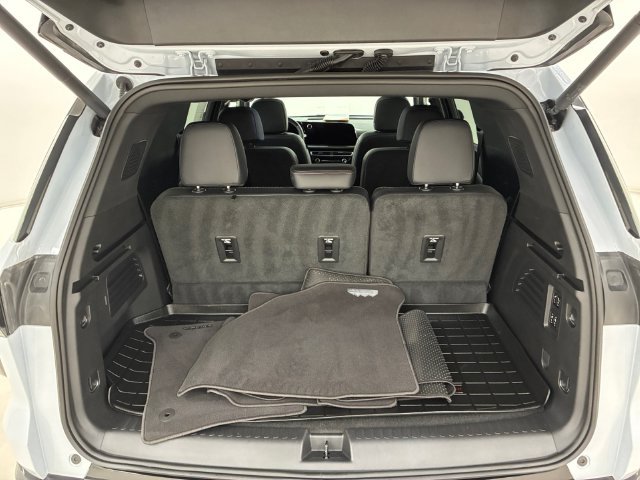 Certified 2026 Chevrolet Traverse High Country AWD/4WD image 17
