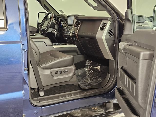 Used 2015 Ford F350 Lariat w/ Lariat Ultimate Package AWD/4WD image 12