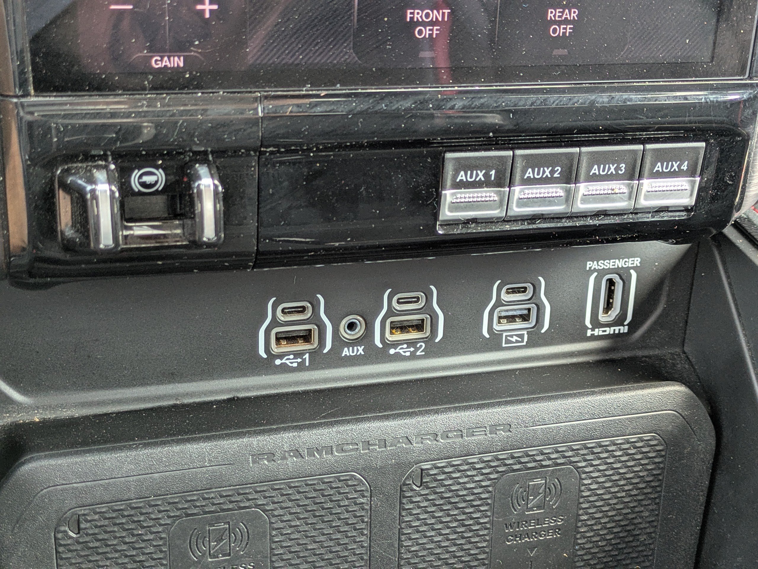 Used 2025 RAM 1500 RHO w/ RHO Level 1 Equipment Group AWD/4WD image 30