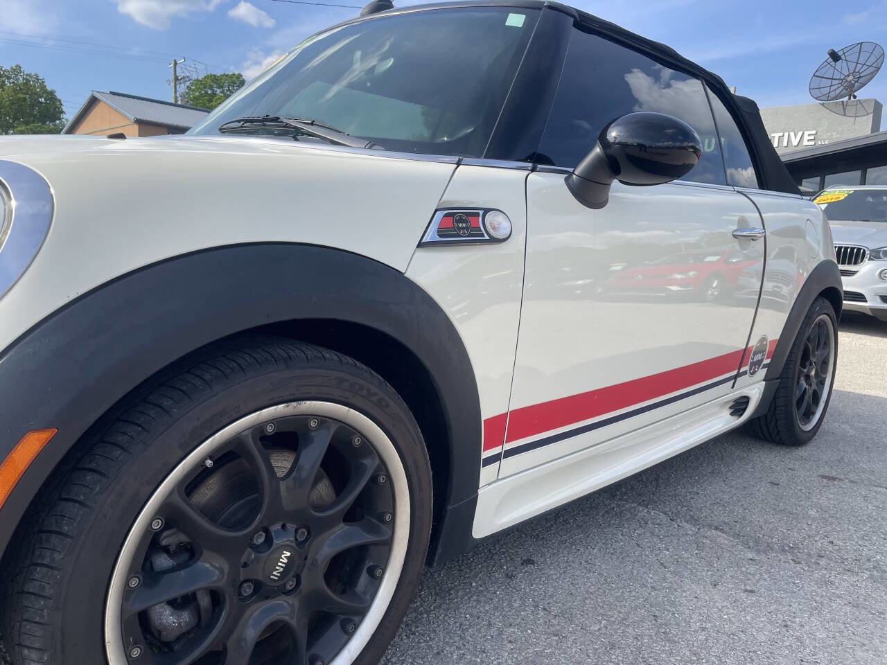 Used 2010 MINI Cooper S image 9