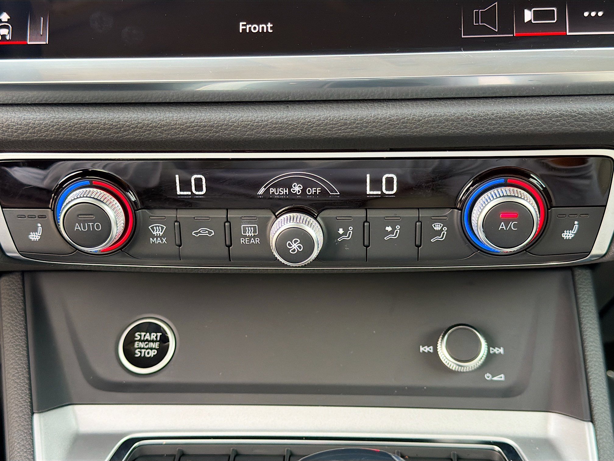 Certified 2024 Audi Q3 2.0T Premium Plus image 35