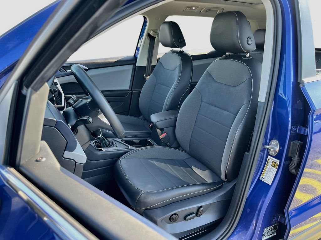 Used 2022 Volkswagen Taos SE FWD image 20
