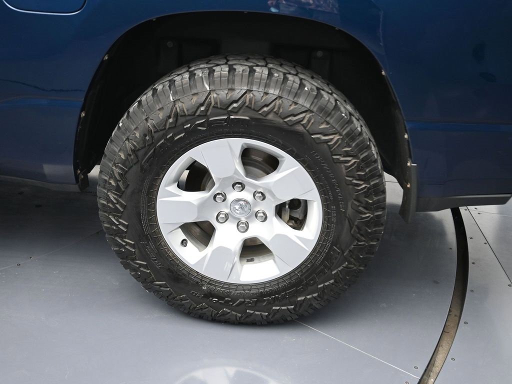 Used 2021 RAM 1500 Big Horn image 9