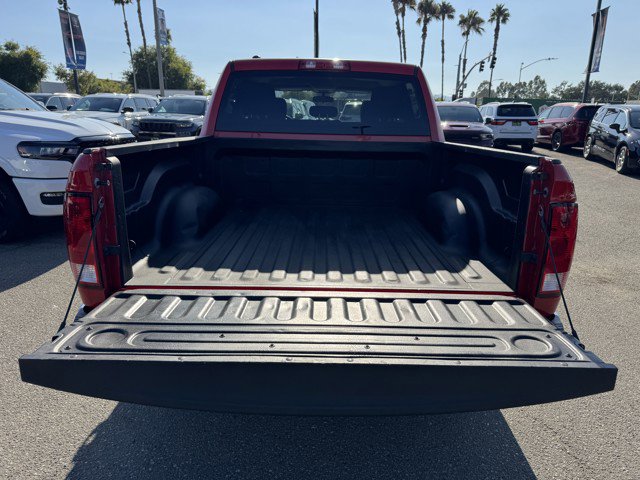 Used 2022 RAM 1500 Classic SLT image 10