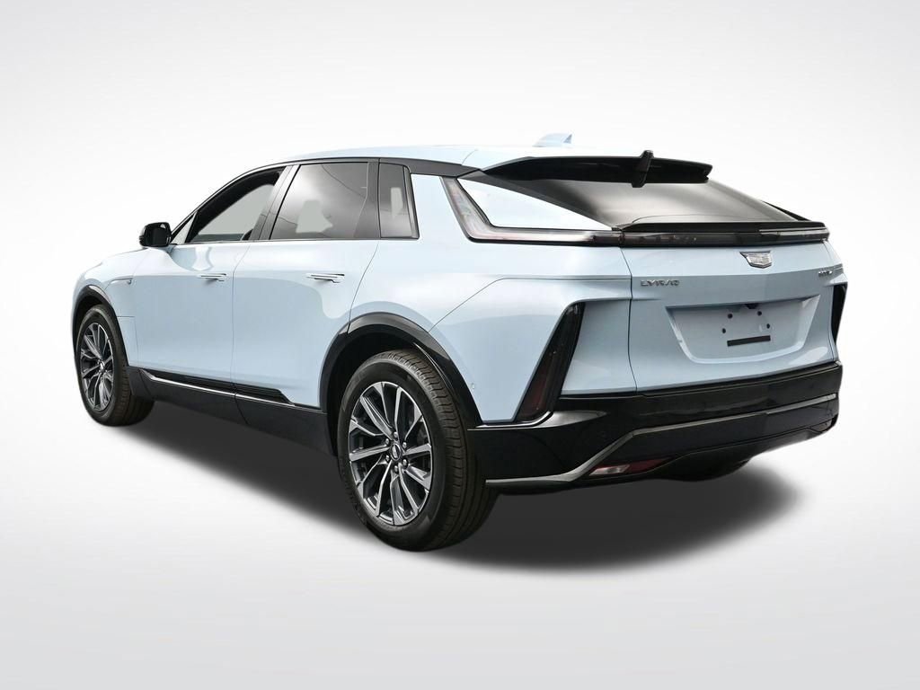 Used 2025 Cadillac Lyriq Sport AWD/4WD image 3
