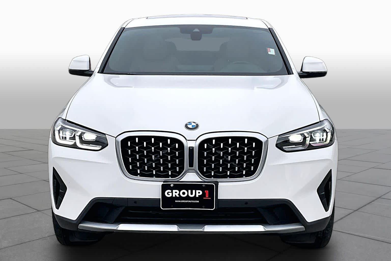 Used 2023 BMW X4 xDrive30i w/ Premium Package AWD/4WD image 4