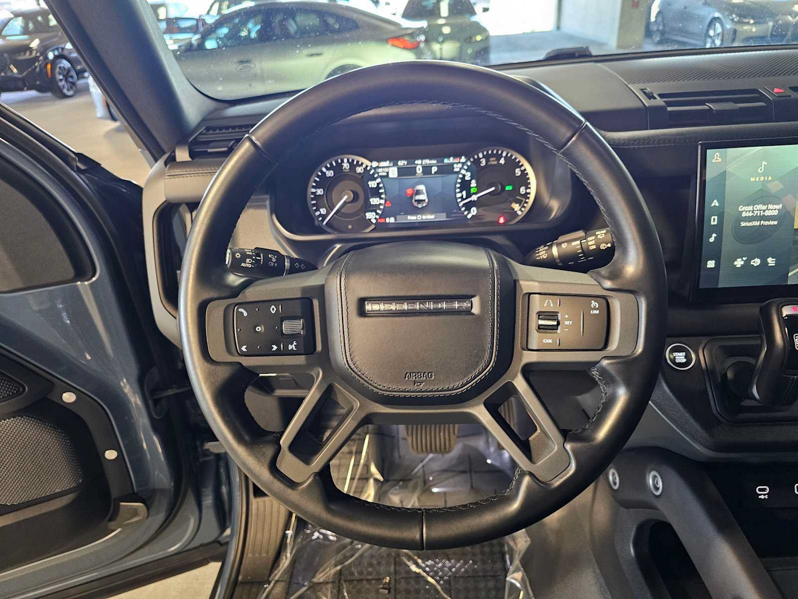 Used 2023 Land Rover Defender 90 X-Dynamic SE AWD/4WD image 12