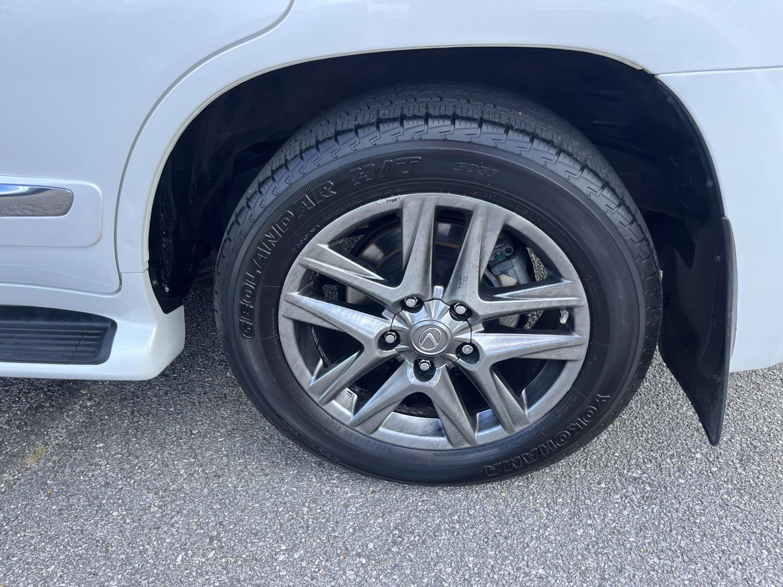 Used 2015 Lexus LX 570 4WD image 6