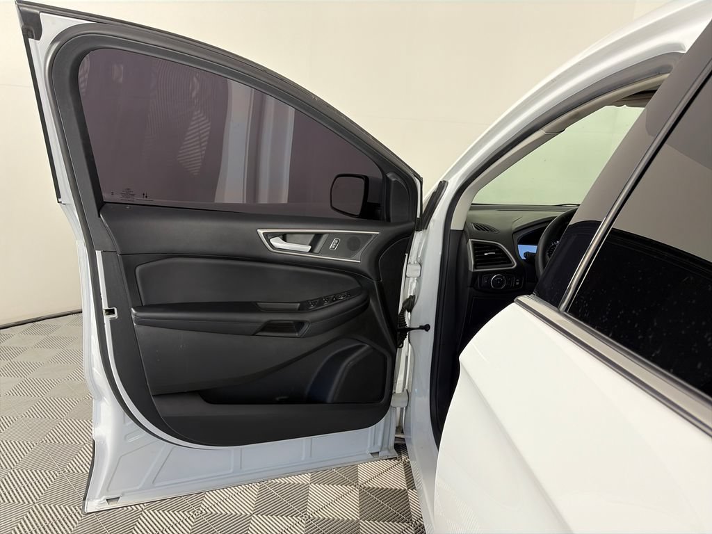 Used 2022 Ford Edge SEL w/ Convenience Package AWD/4WD image 10