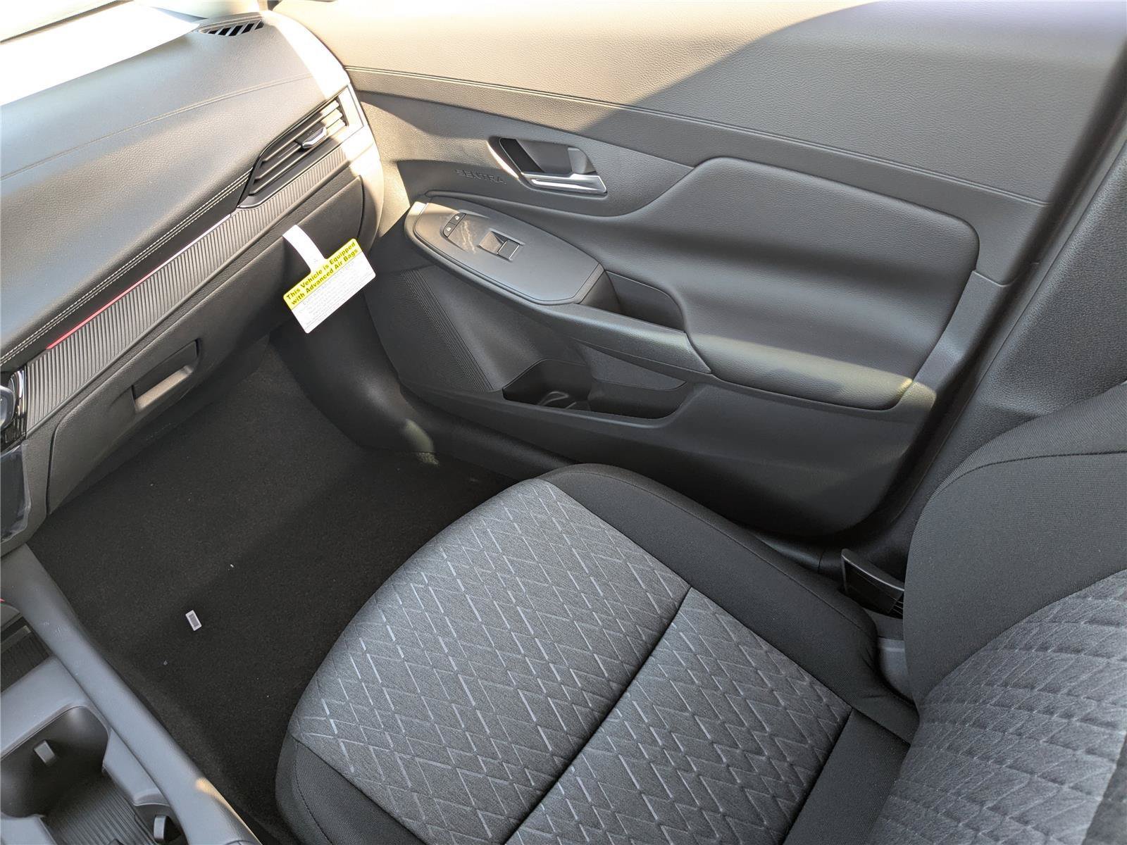 New 2026 Nissan Sentra SV w/ SV Convenience Package FWD image 24