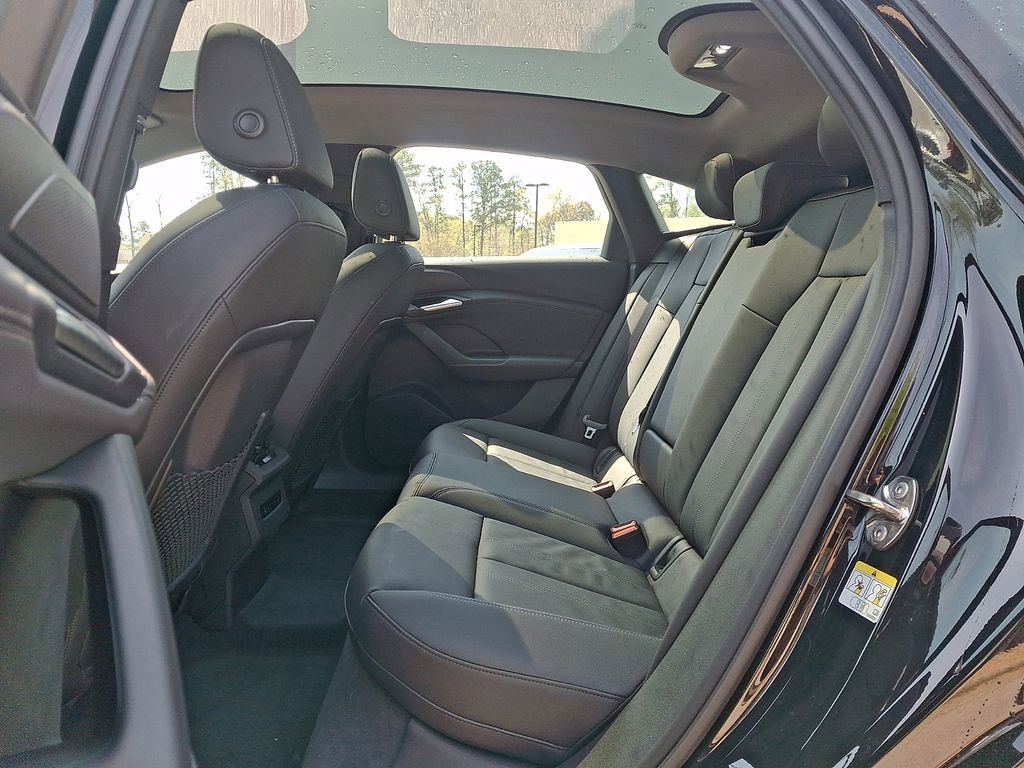 Used 2025 Audi A6 e-tron Premium w/ Ultra Package image 10