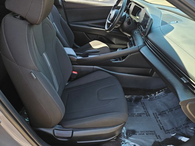 Used 2025 Hyundai Elantra Sport image 24