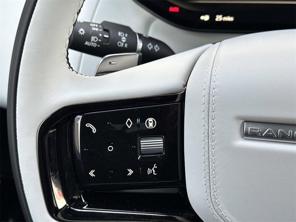 New 2026 Land Rover Range Rover Sport Dynamic SE image 27