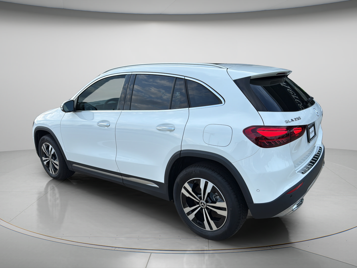 New 2026 Mercedes-Benz GLA 250 image 3