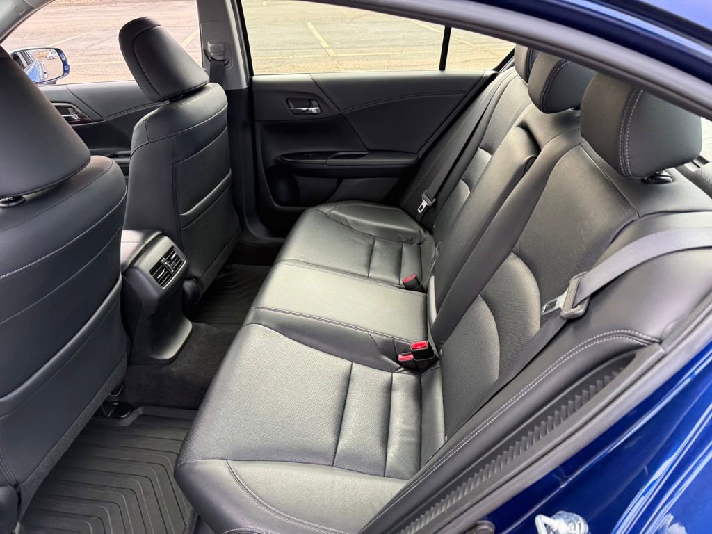 Used 2017 Honda Accord EX-L image 14