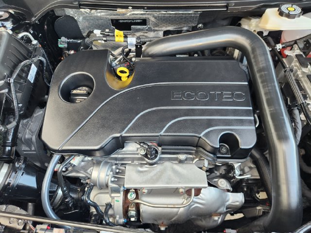 Used 2026 Chevrolet Equinox LT FWD image 32