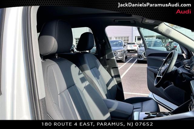 Used 2025 Audi Q5 Premium Plus w/ Premium Plus image 7