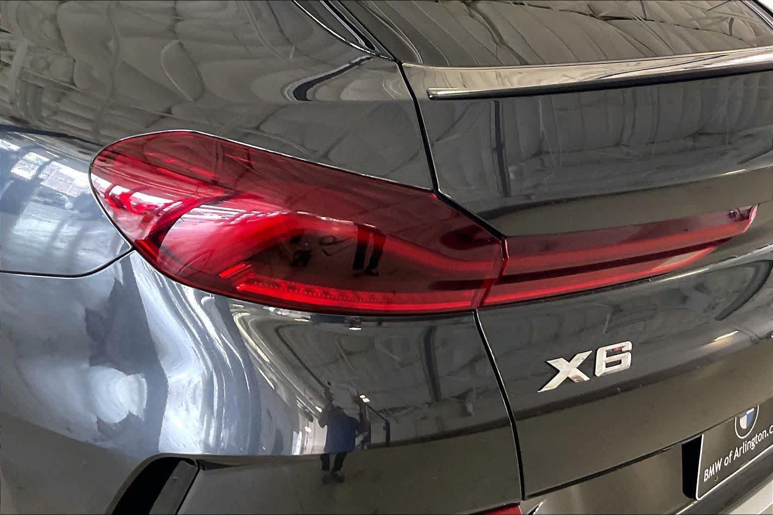 Used 2021 BMW X6 xDrive40i w/ Executive Package 2 AWD/4WD image 26