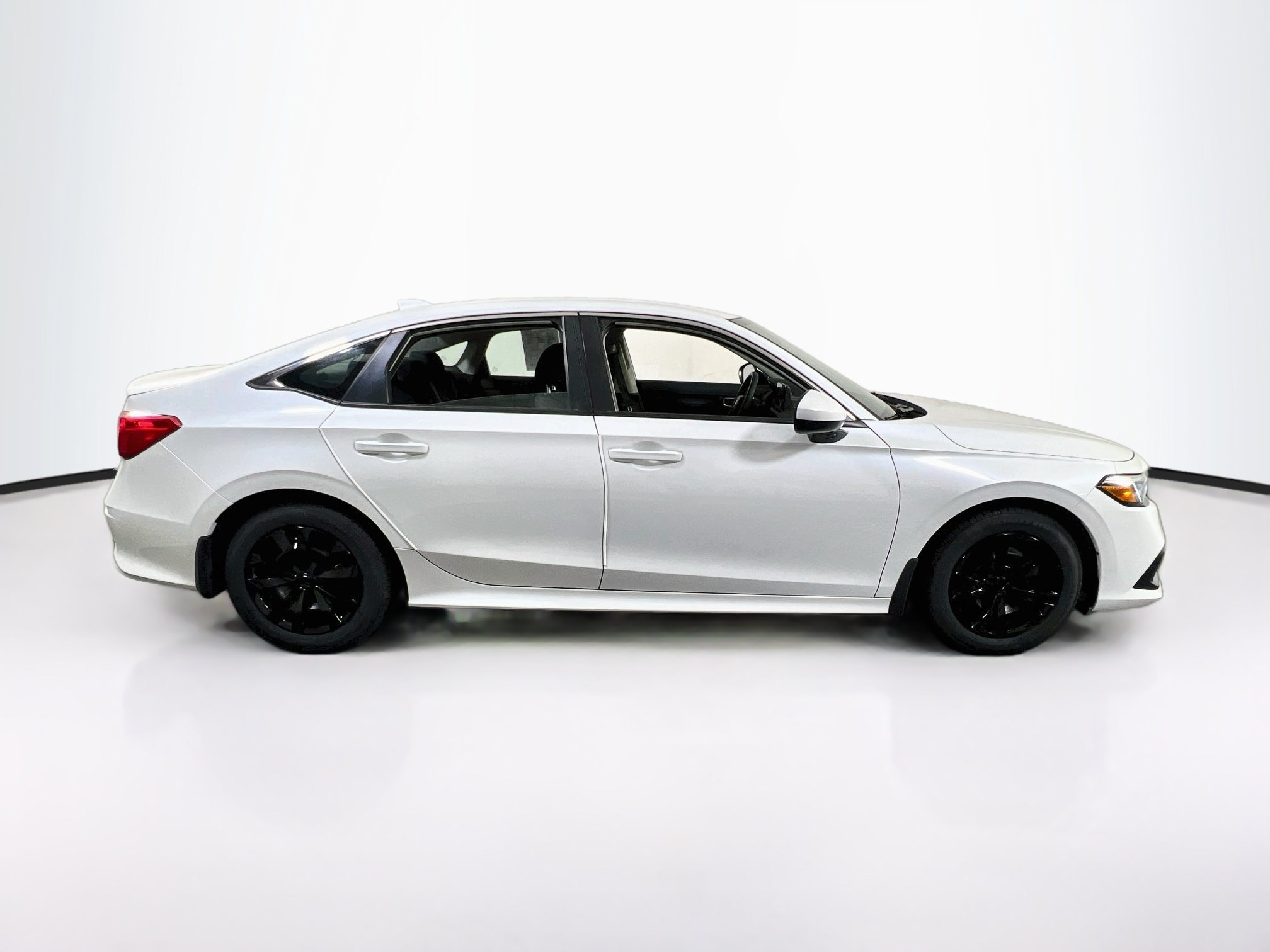 Used 2023 Honda Civic LX image 4