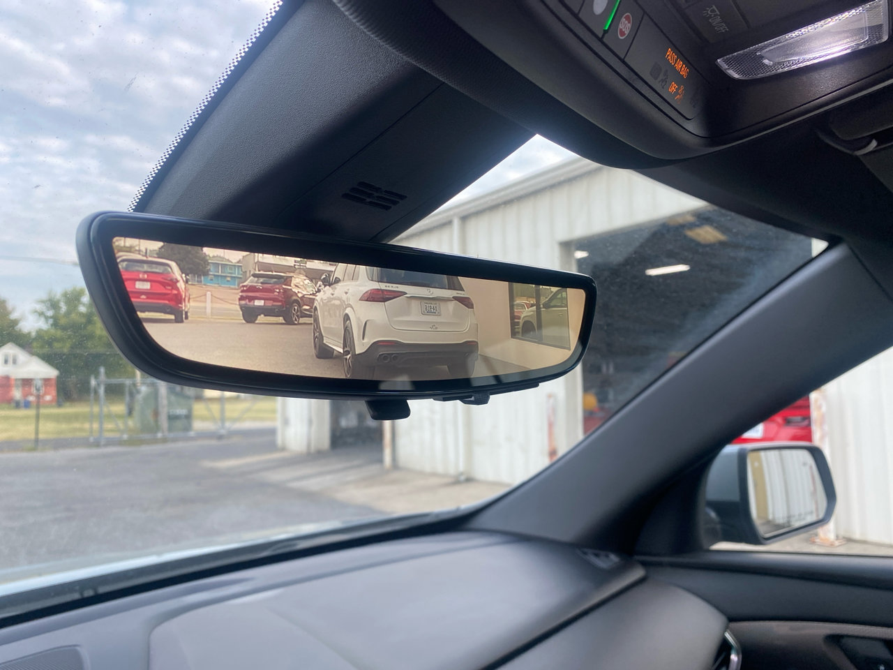 Used 2023 Chevrolet Traverse Premier image 25