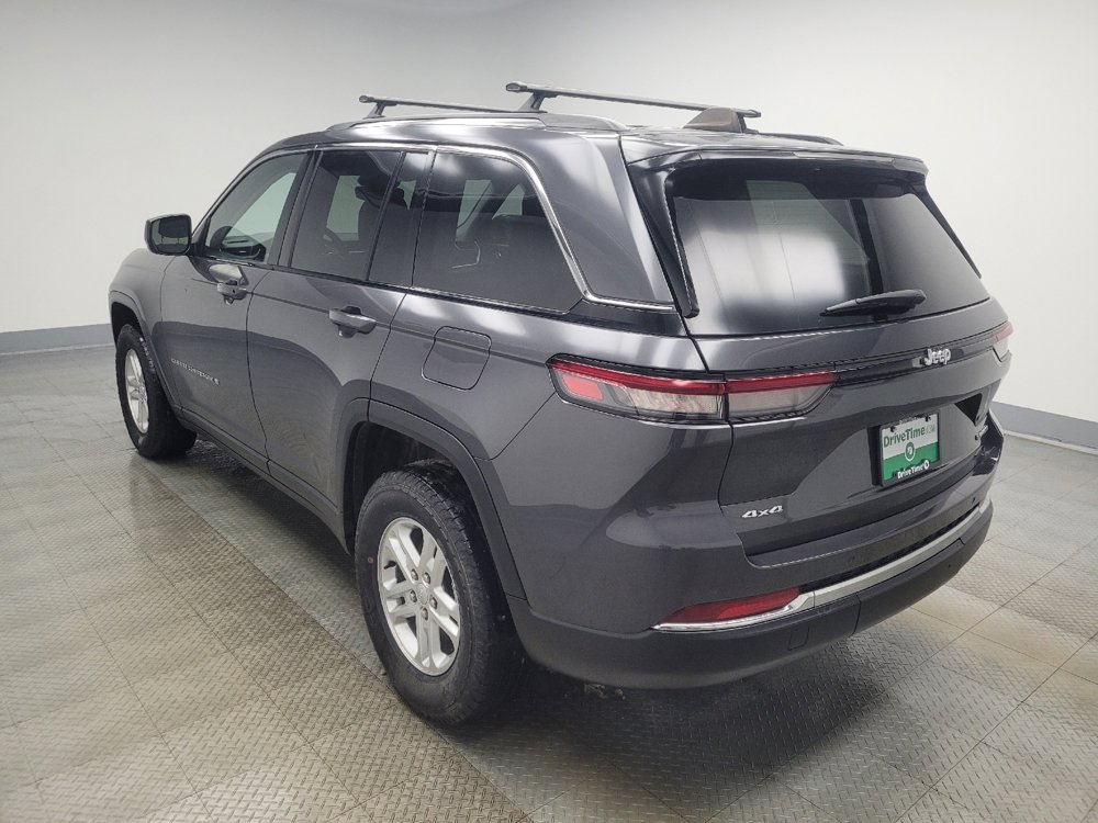 Used 2023 Jeep Grand Cherokee Laredo image 5