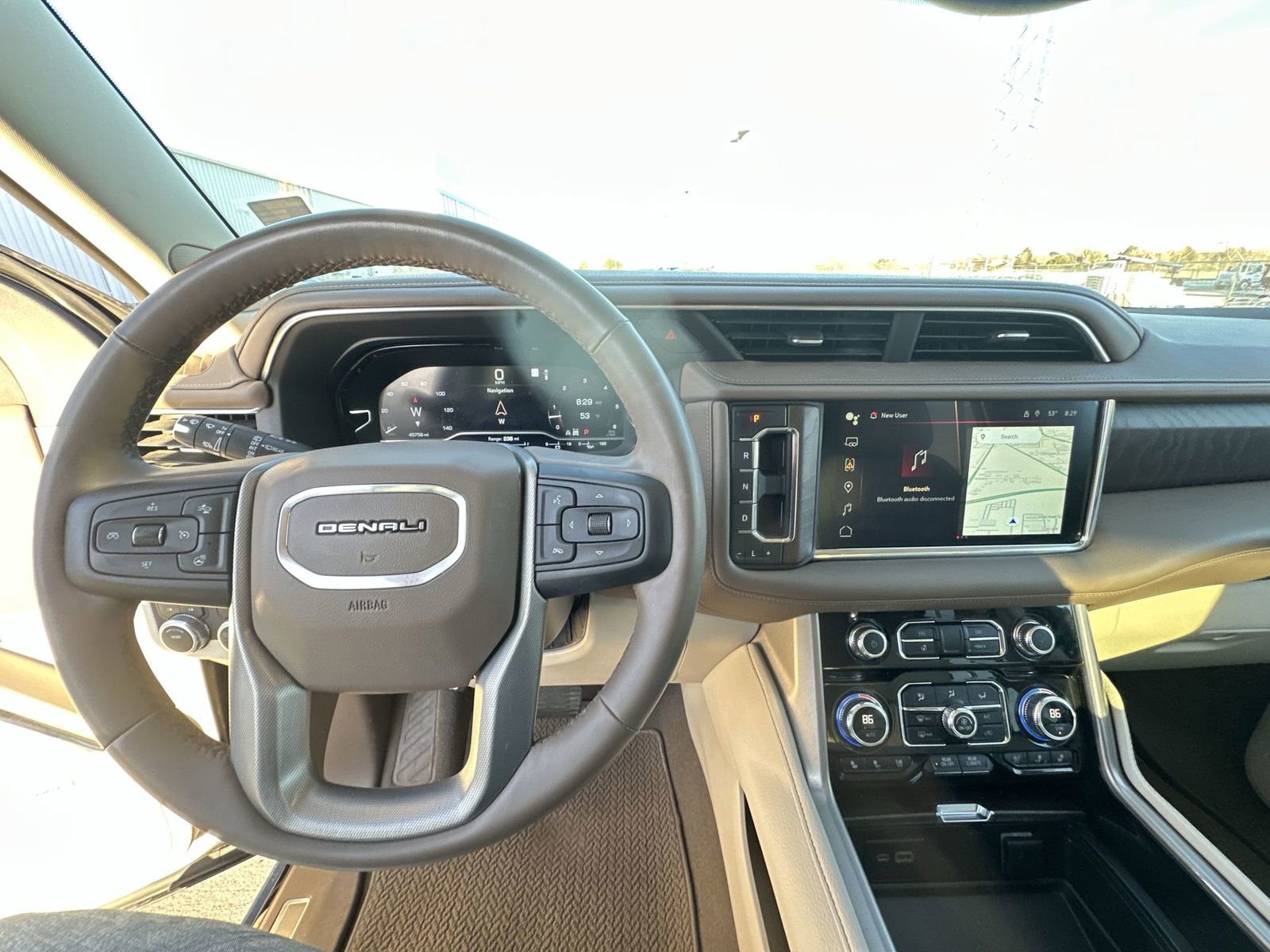 Used 2023 GMC Yukon Denali AWD/4WD image 11