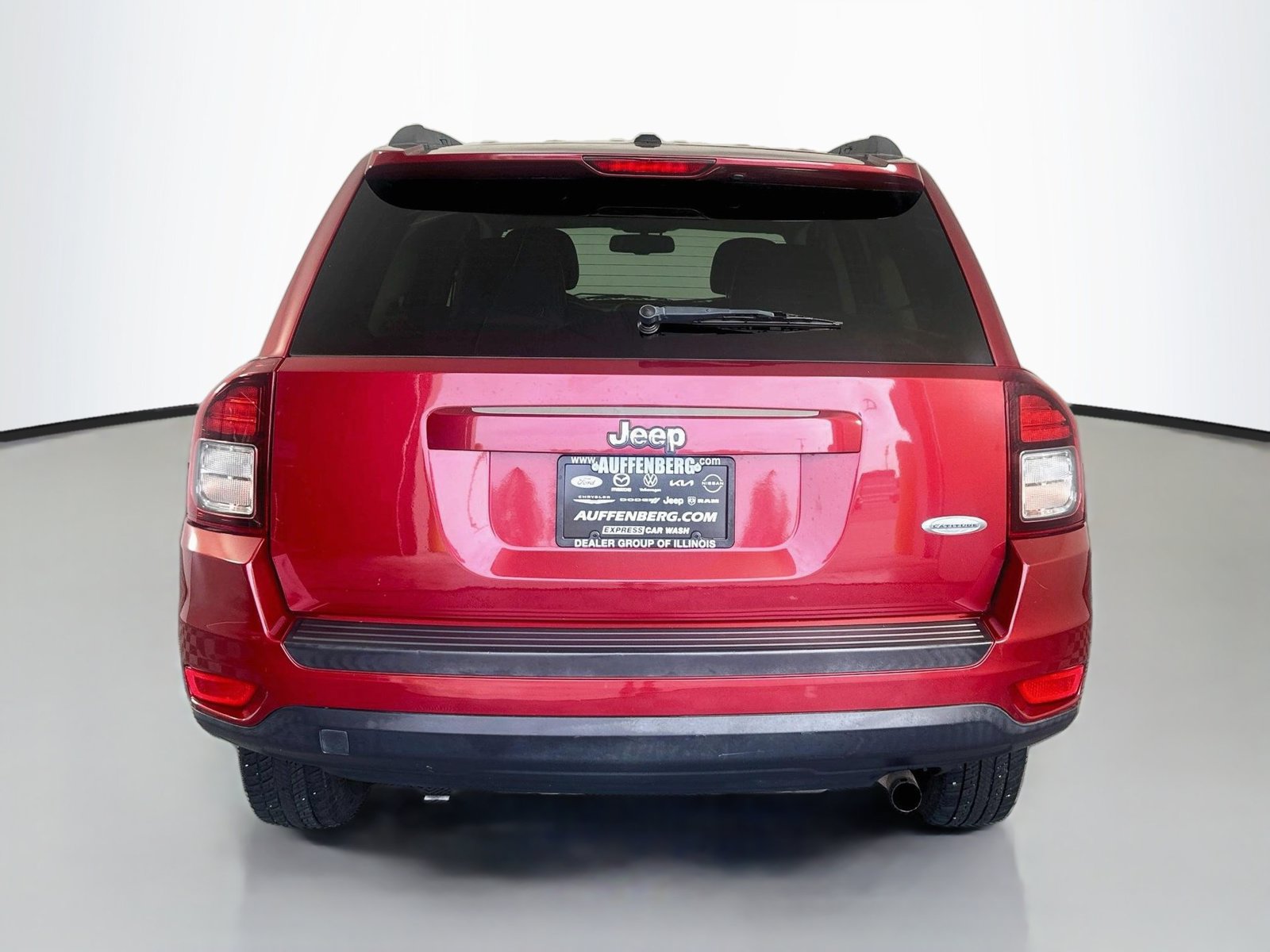 Used 2017 Jeep Compass Latitude FWD image 6