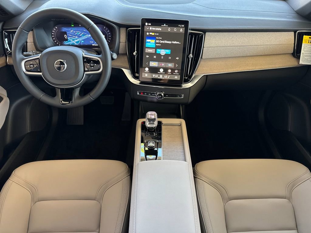 New 2026 Volvo XC90 B5 Core image 12