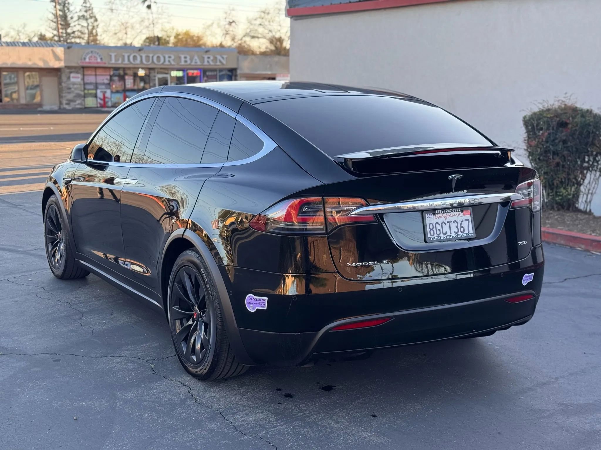 Used 2018 Tesla Model X 75D image 4