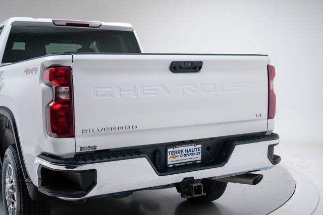 Used 2025 Chevrolet Silverado 2500 LT w/ Convenience Package AWD/4WD image 5