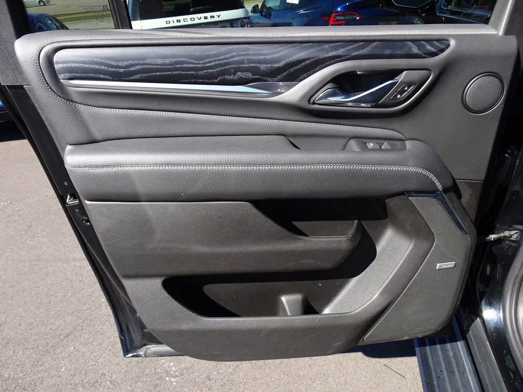 Used 2021 GMC Yukon XL Denali w/ Denali Ultimate Package image 17