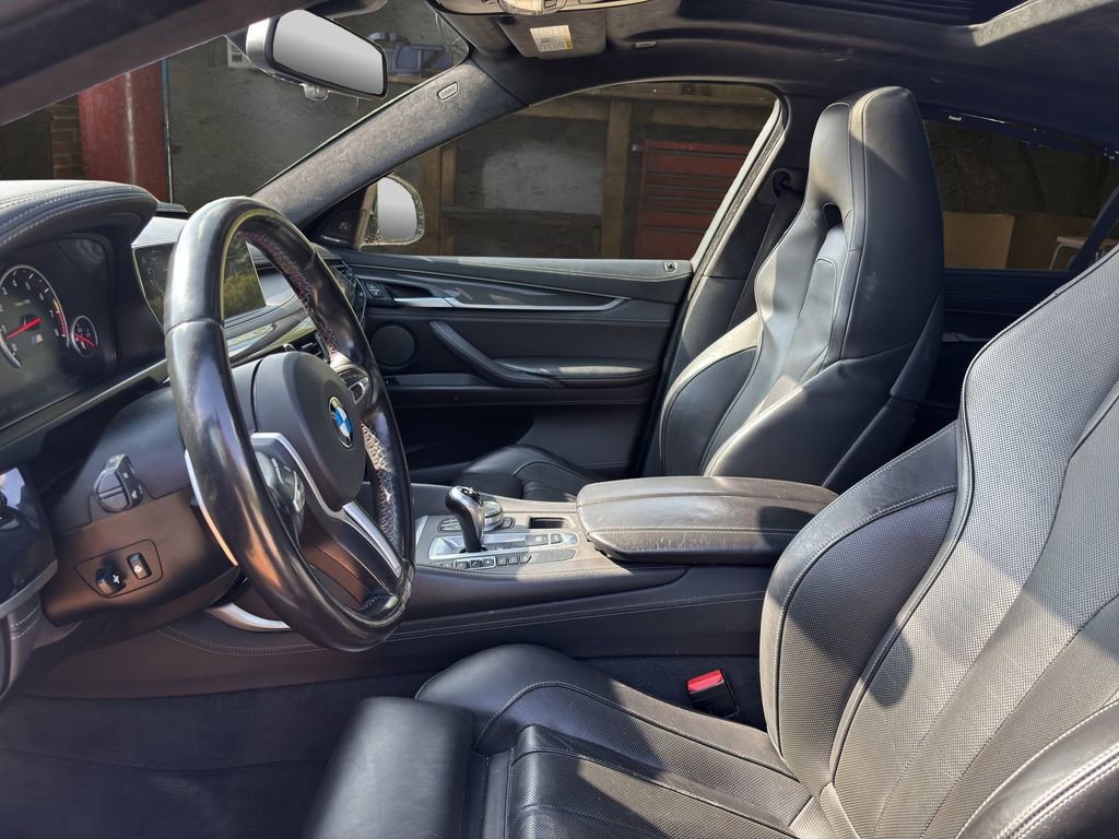 Used 2017 BMW X6 M image 19