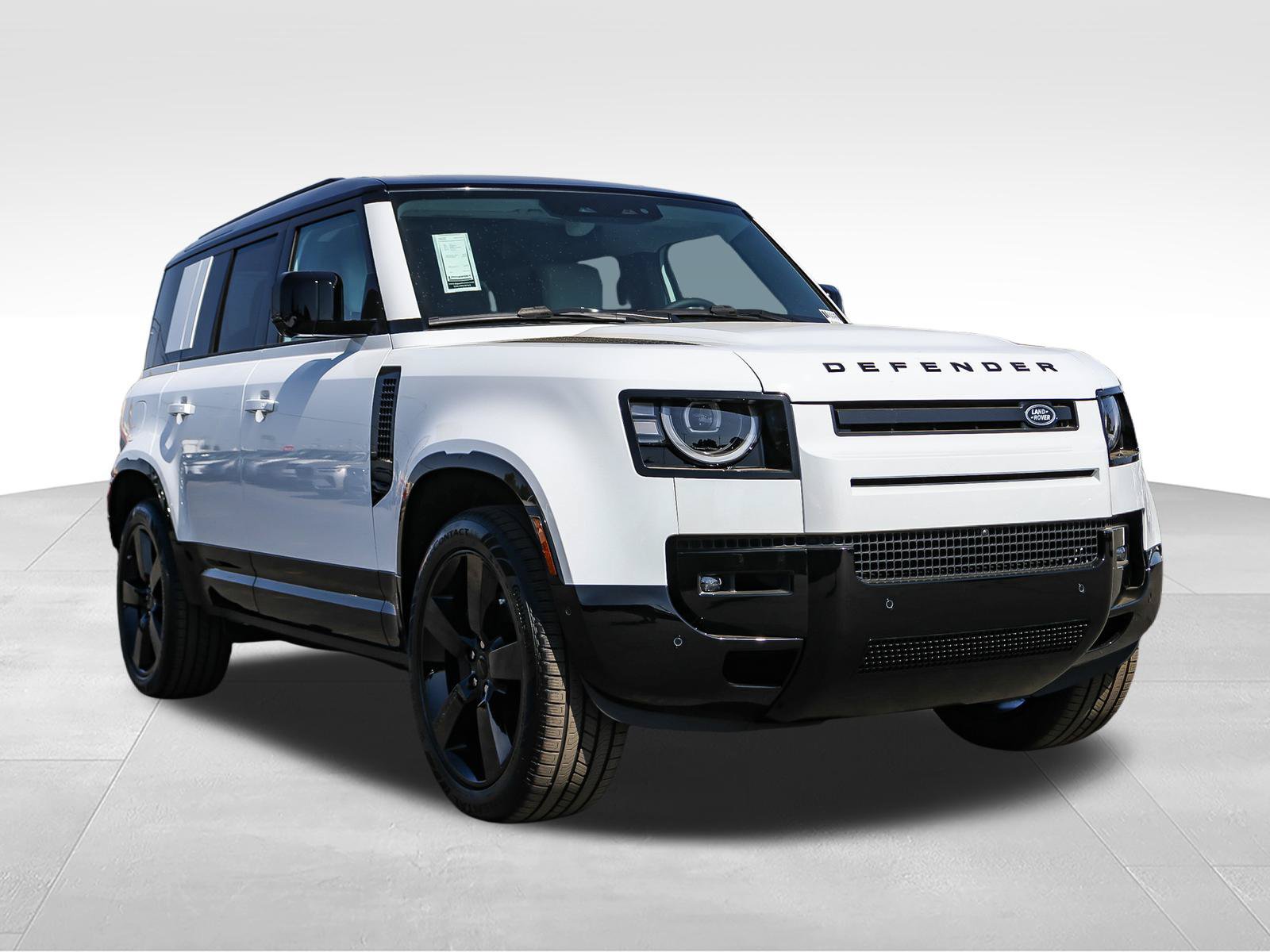 New 2026 Land Rover Defender 110 X-Dynamic SE AWD/4WD image 2