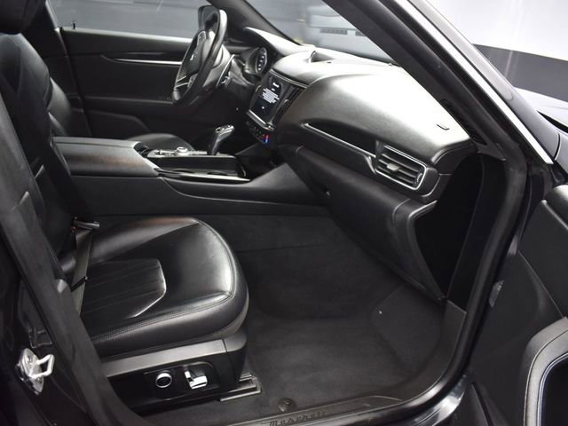 Used 2023 Maserati Levante Modena image 22