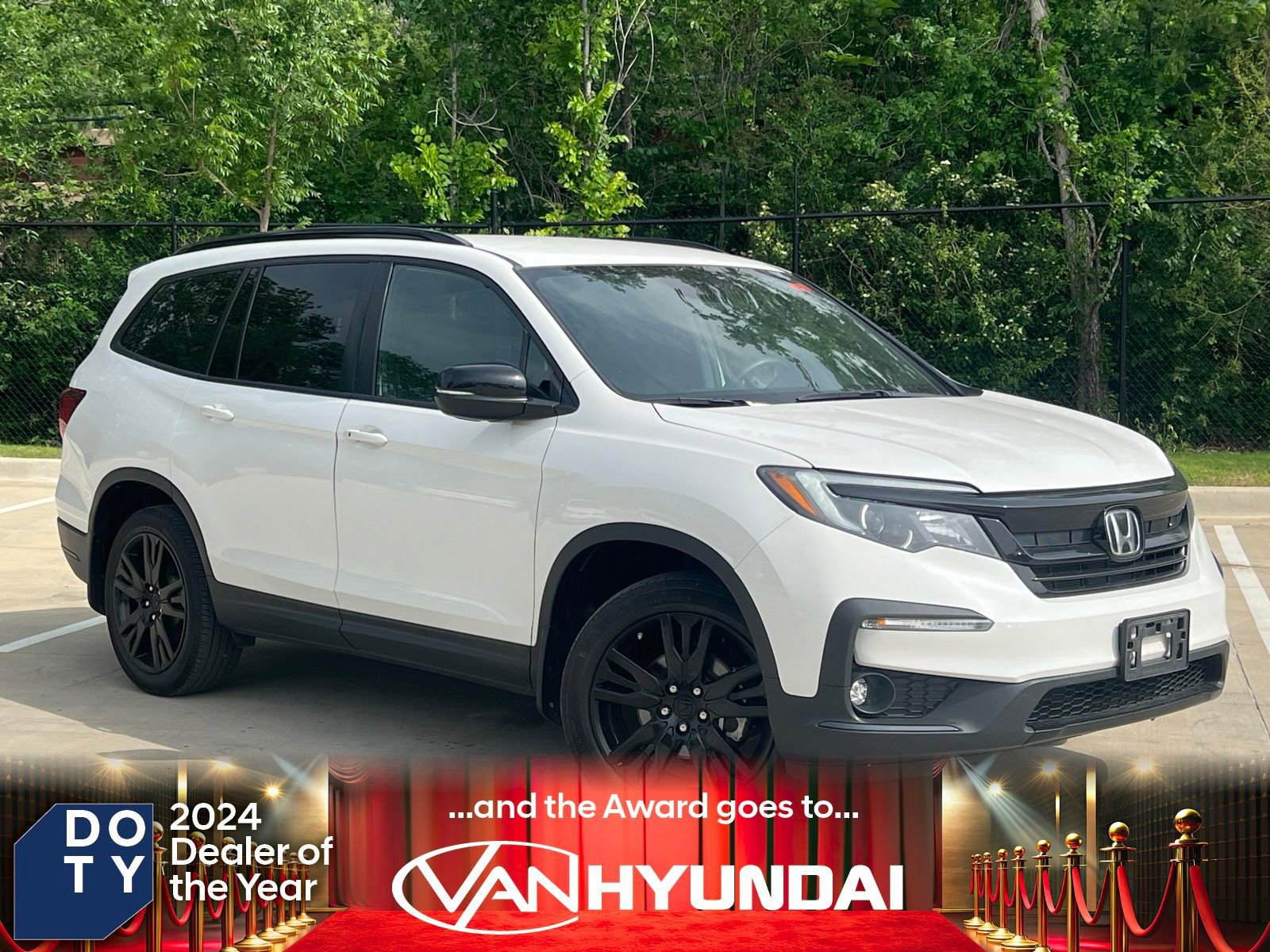 Used 2022 Honda Pilot Sport image 1