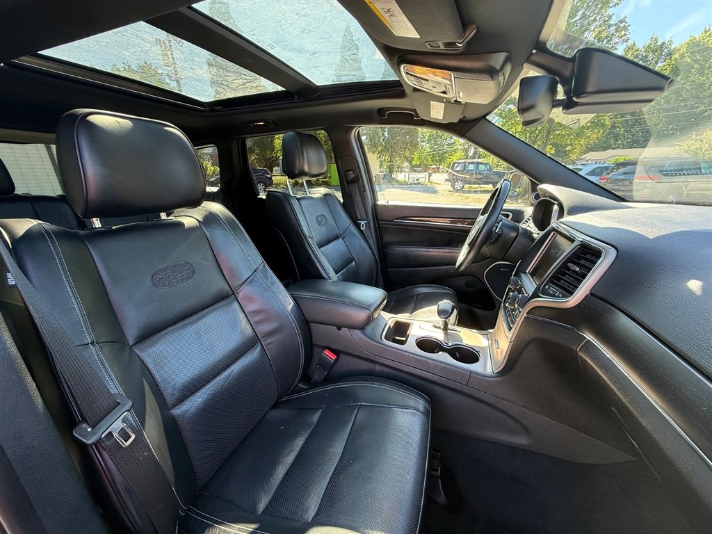 Used 2015 Jeep Grand Cherokee Overland w/ Advanced Technology Group RWD image 27
