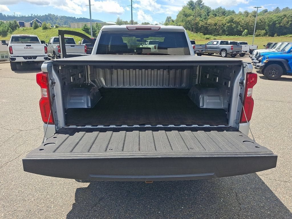 Used 2020 Chevrolet Silverado 1500 Custom w/ Custom Value Package RWD image 29