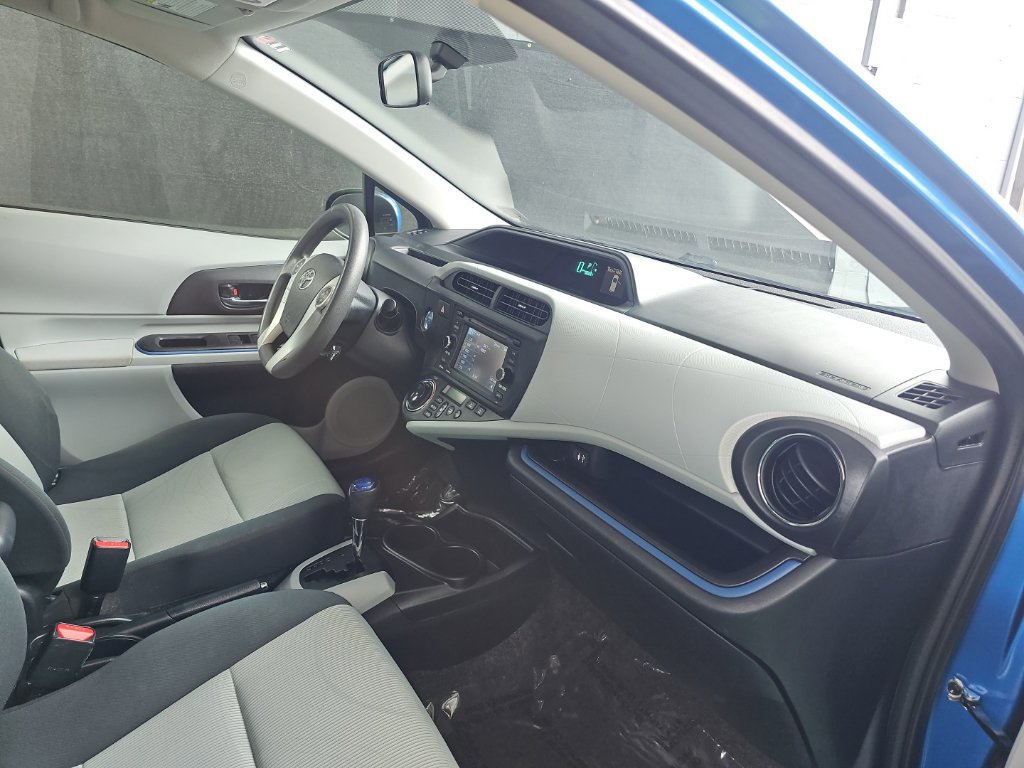 Used 2012 Toyota Prius C Three FWD image 40