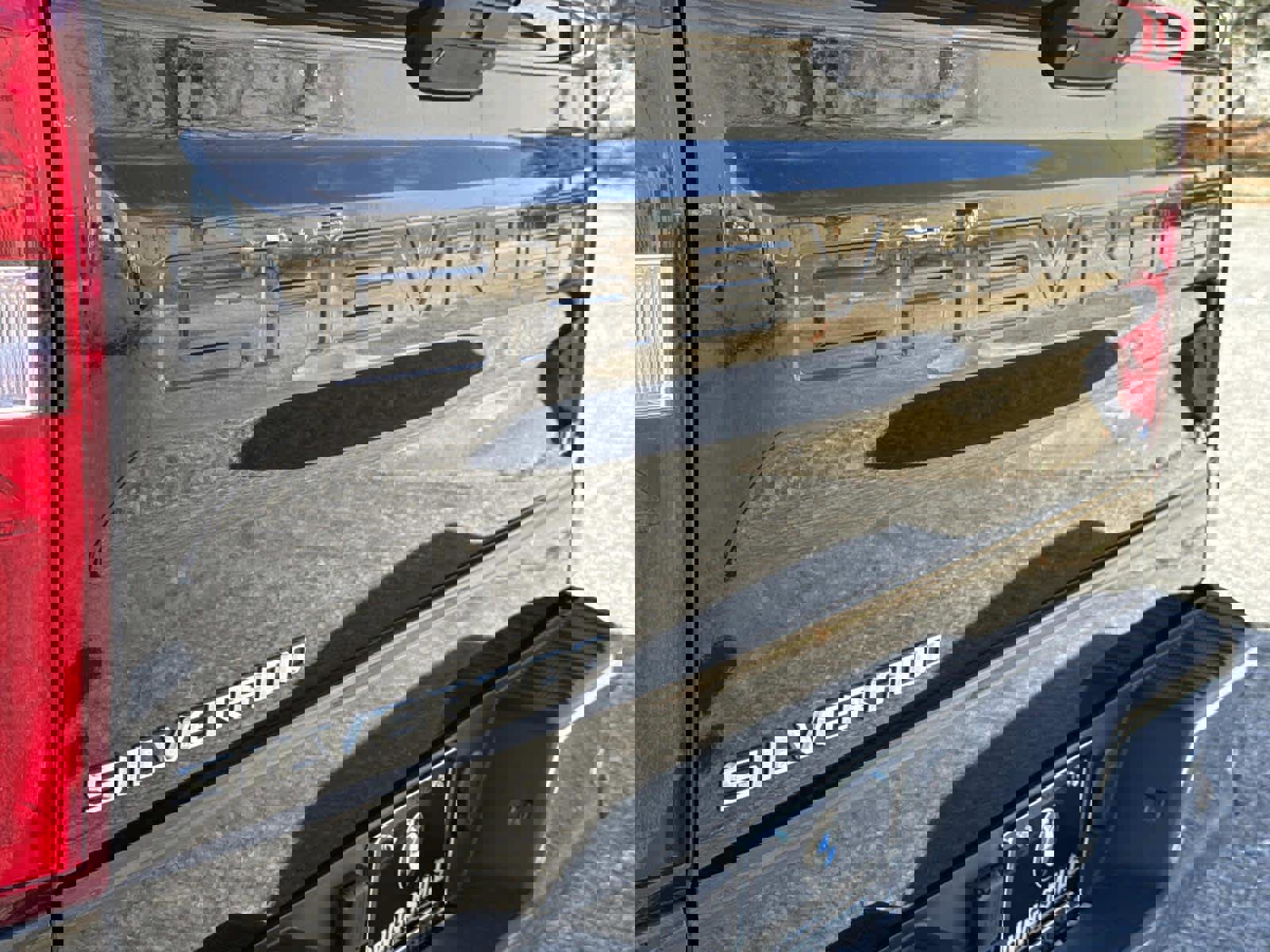 Used 2021 Chevrolet Silverado 1500 LTZ w/ LTZ Premium Package image 12