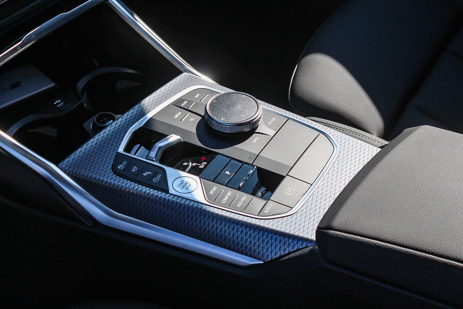 New 2026 BMW 330i Sedan w/ M Sport Package RWD image 19