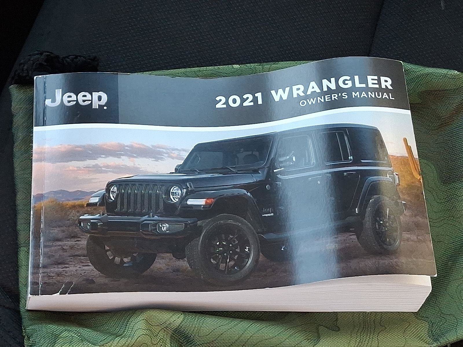 Certified 2021 Jeep Wrangler Unlimited Sahara w/ Dual Top Group image 25