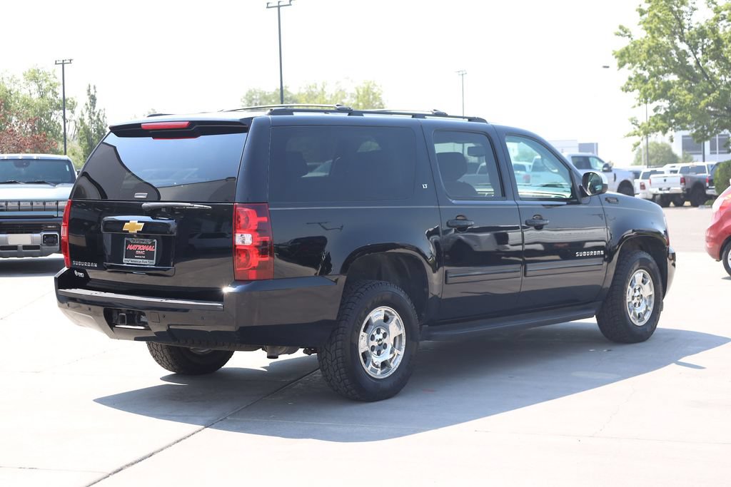 Used 2014 Chevrolet Suburban LT AWD/4WD image 6