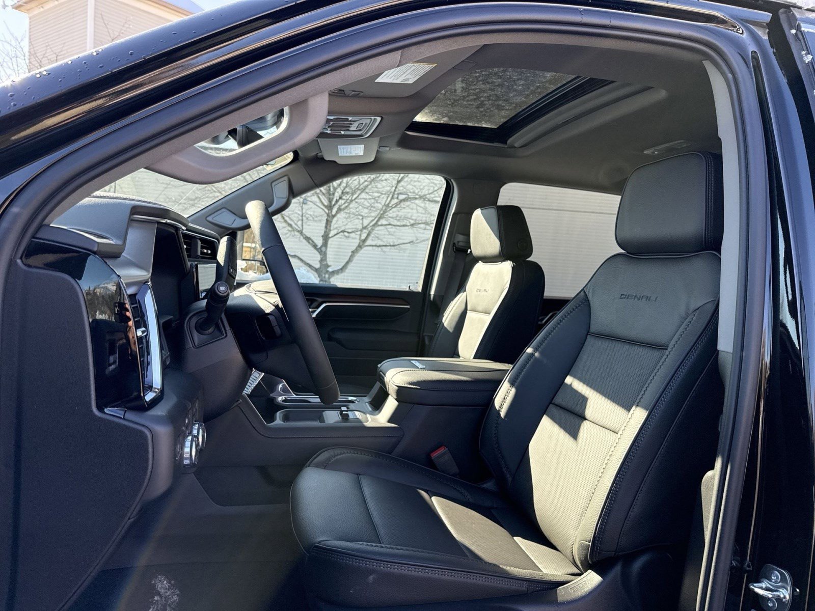 New 2026 GMC Sierra 3500 Denali w/ Denali Reserve Package image 10