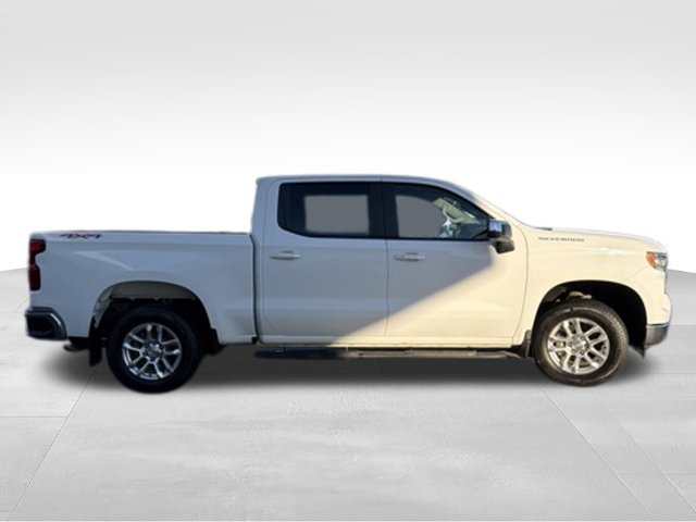 Used 2024 Chevrolet Silverado 1500 LT AWD/4WD image 7