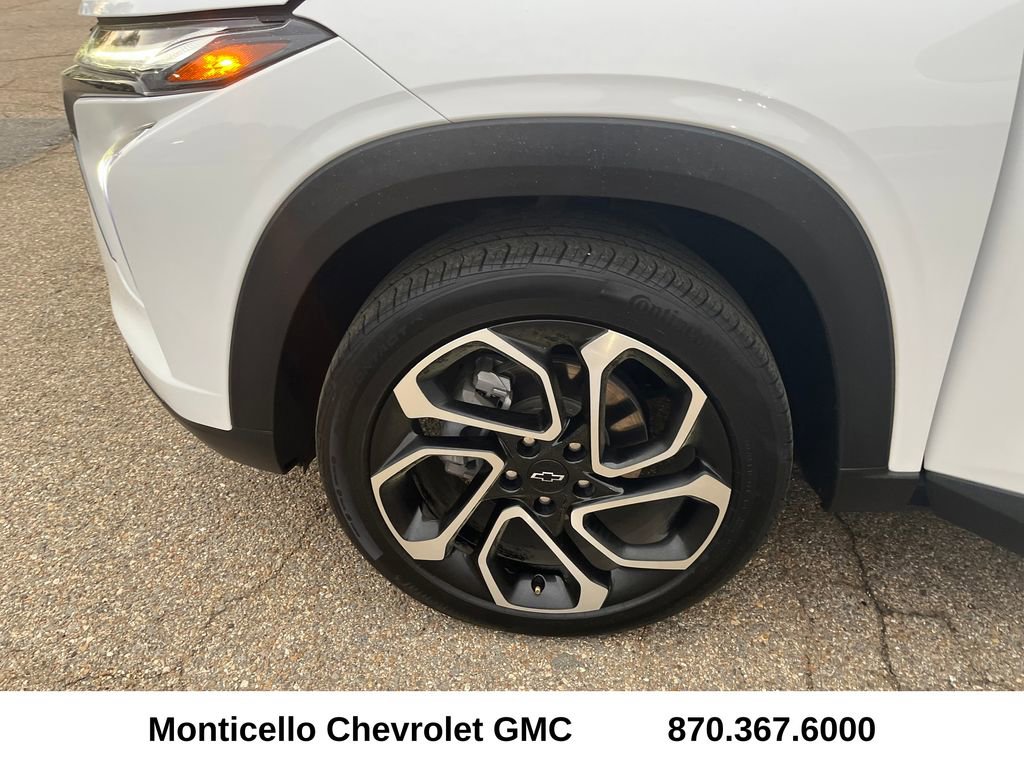 Used 2024 Chevrolet Trax RS w/ Driver Confidence Package FWD image 25