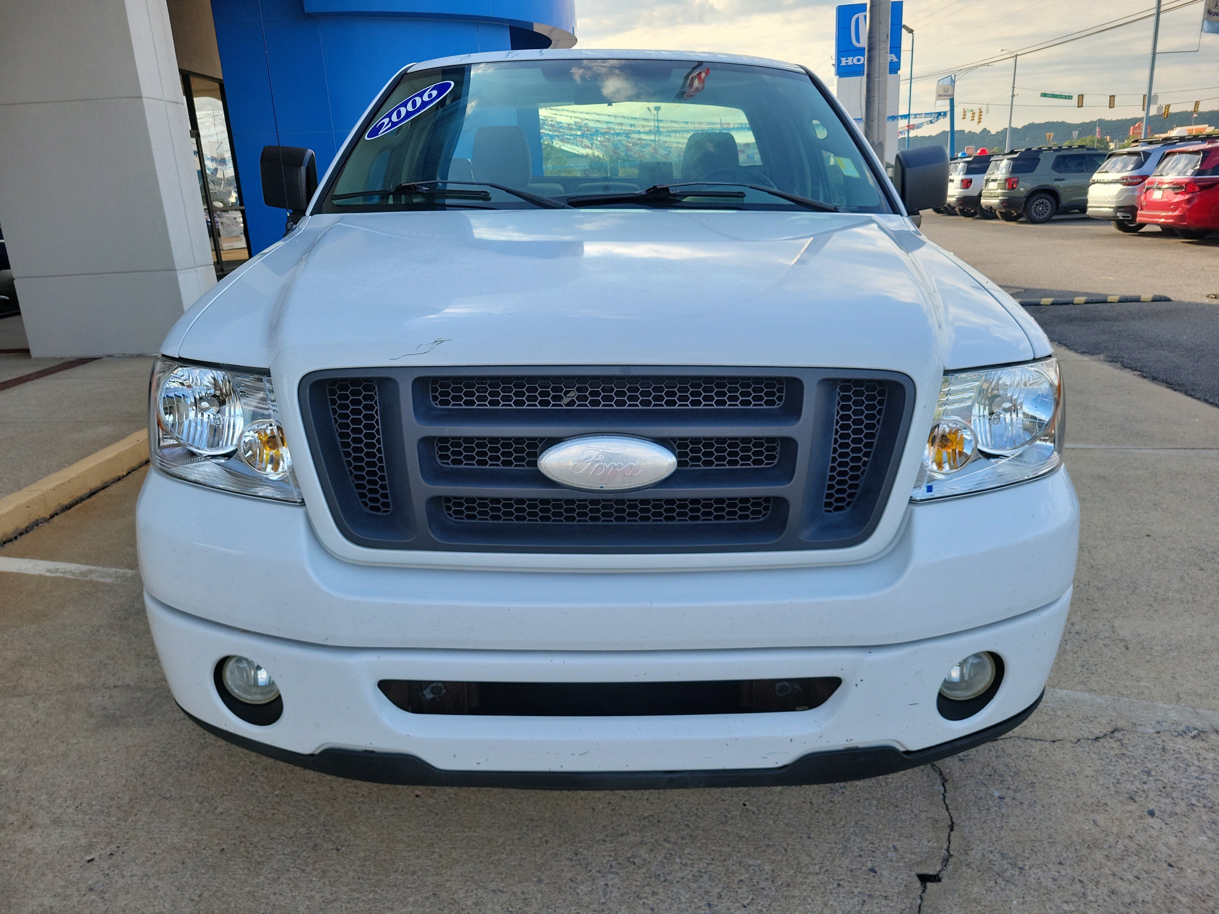 Used 2006 Ford F150 STX RWD image 2