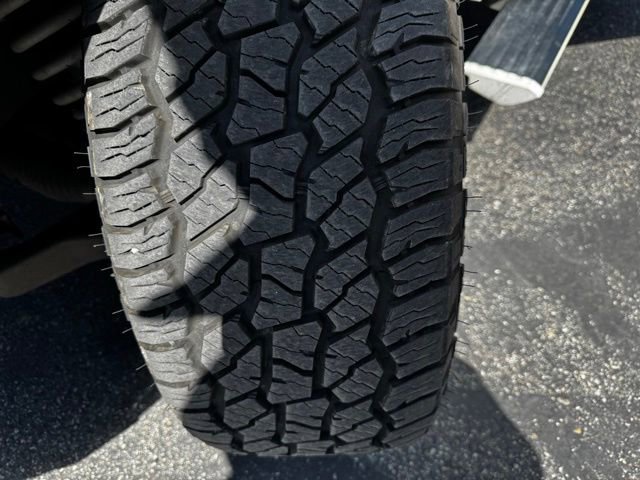 Used 2013 Ford Expedition Limited AWD/4WD image 31